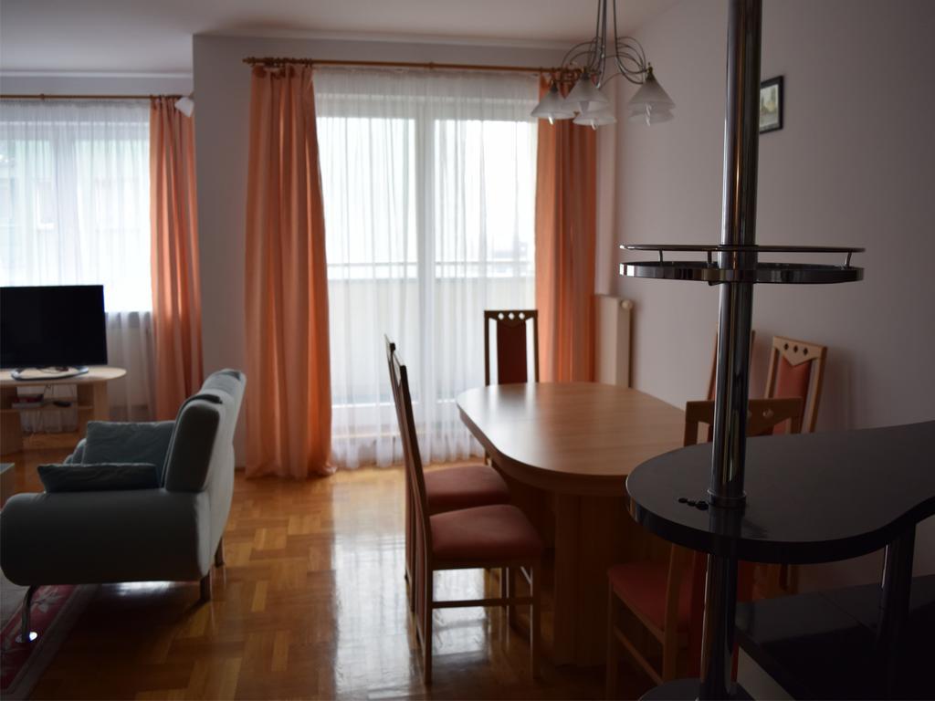 Dgm Apartment Warschau Buitenkant foto
