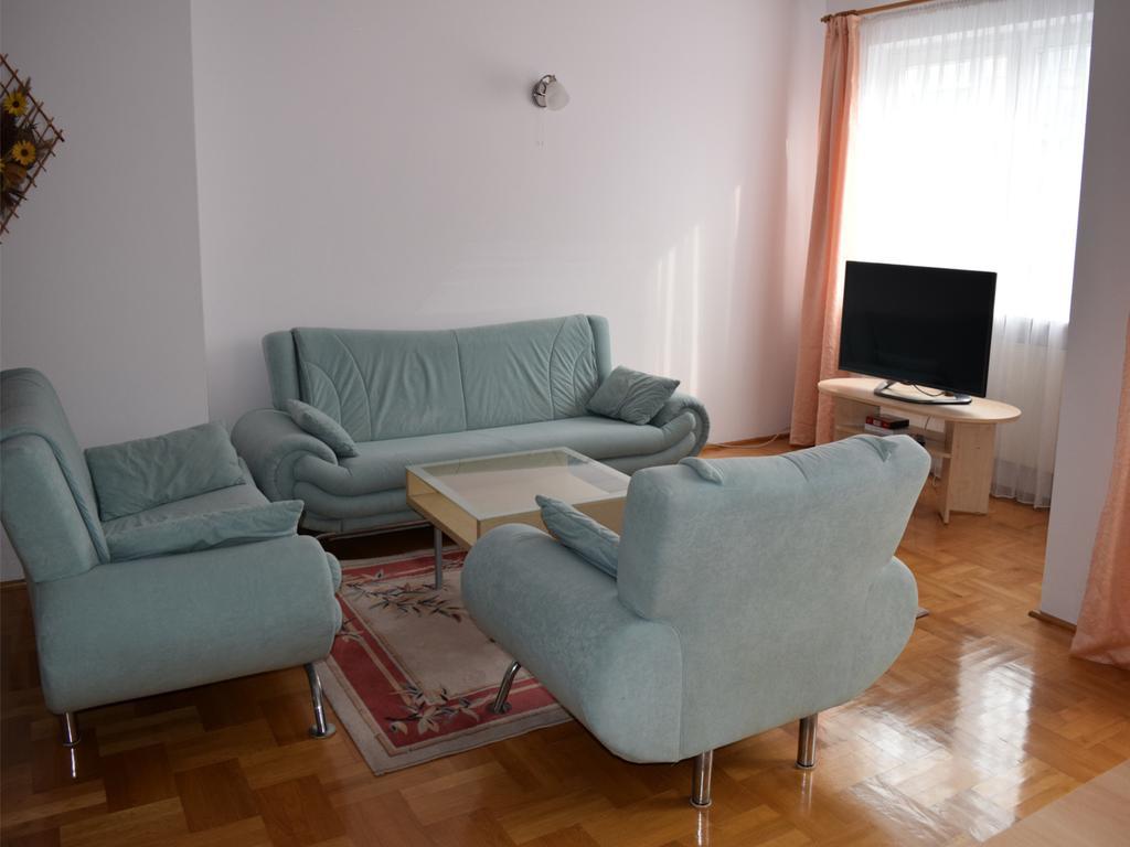 Dgm Apartment Warschau Buitenkant foto